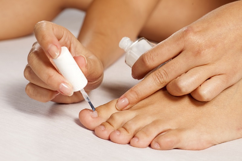 How-to-do-a-foot-spa-at-home-Step-6-Paint-your-nails