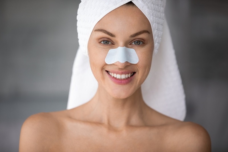 Beauty-Benefits-Of-Coconut-Oil-Coconut-oil-against-skin-impurities-and-blackheads