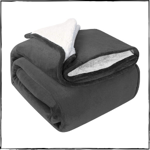 Utopia-Bedding-Sherpa-Bed-Blanket-Queen-Size-–-Best-Textured-Blanket